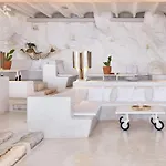 Mykonos Blu, A Grecotel To Live Rezort Psarou (Mykonos)