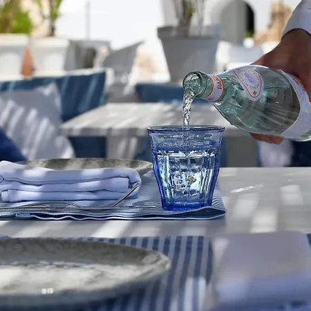 Mykonos Blu, A To Live 5* Псароу