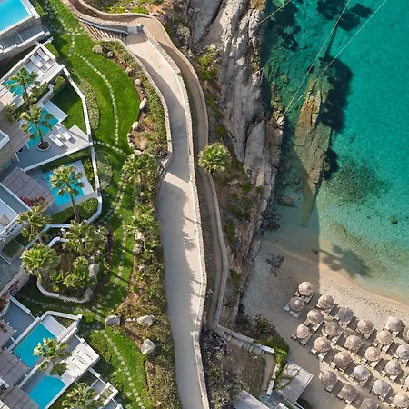 Mykonos Blu, A To Live