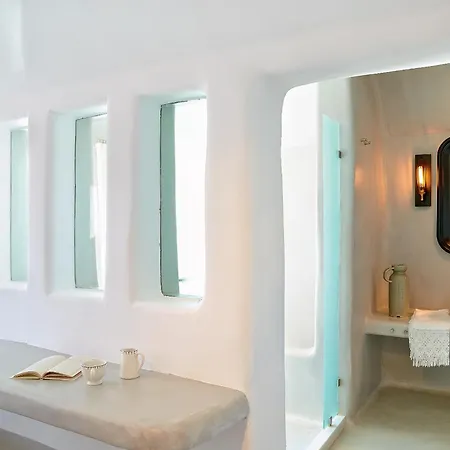Mykonos Blu, A To Live Psarou (Mykonos)