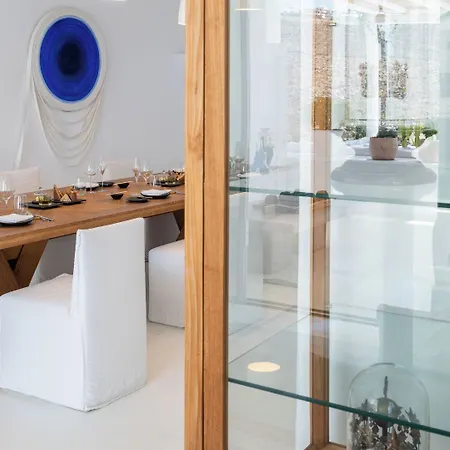Mykonos Blu, A To Live 5*