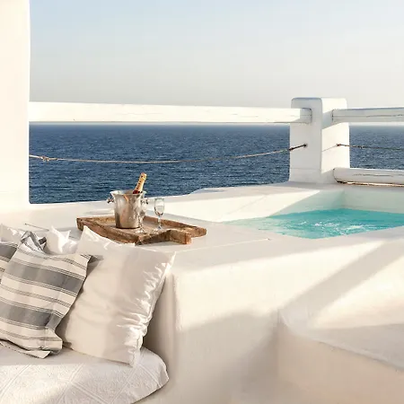 Mykonos Blu, A To Live 5* Psarou (Mykonos)